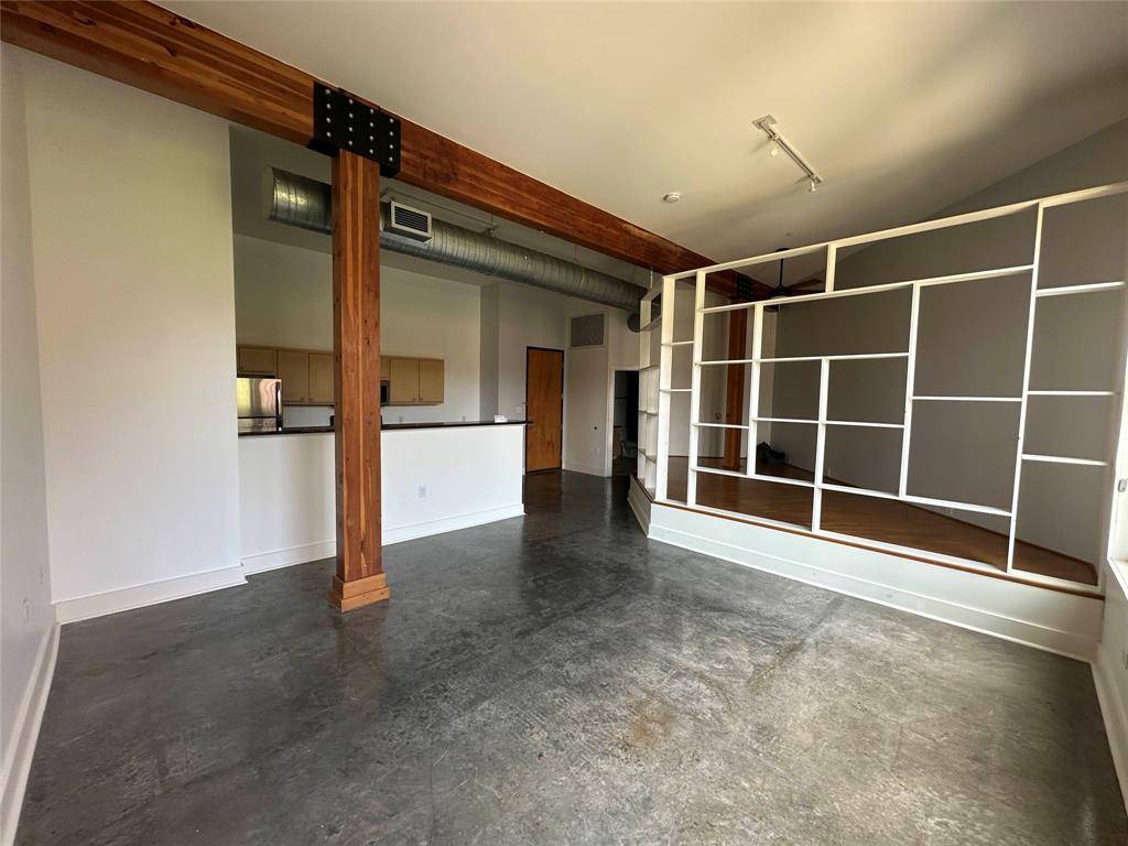 2502 Live Oak Street #237, Dallas, TX 75204