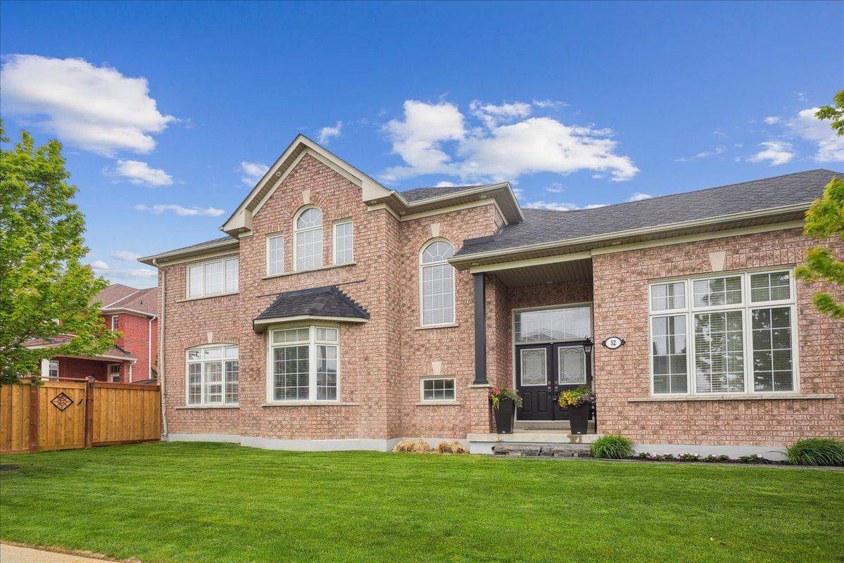 Brampton, ON L6P 1P1,52 Goreridge CRES