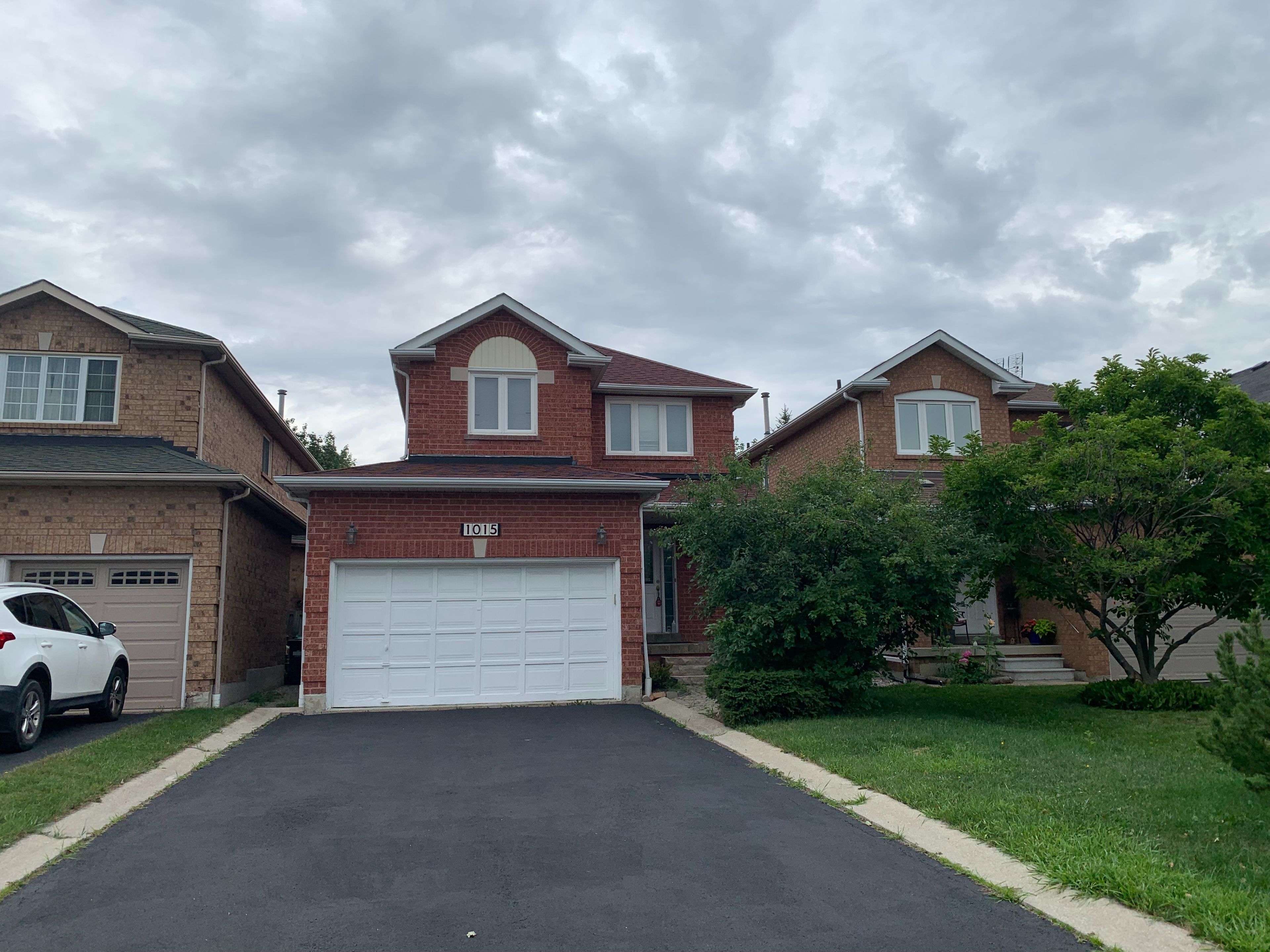 Mississauga, ON L5V 1W9,1015 Fernandez DR
