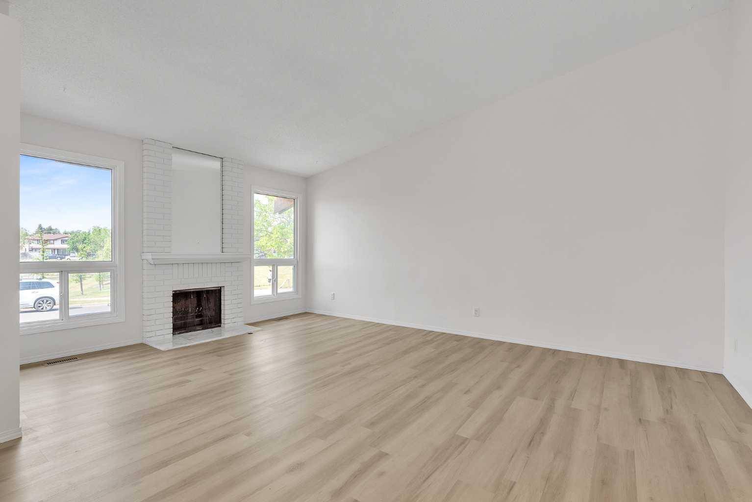 Calgary, AB T1Y 4T9,156 Templegreen DR Northeast