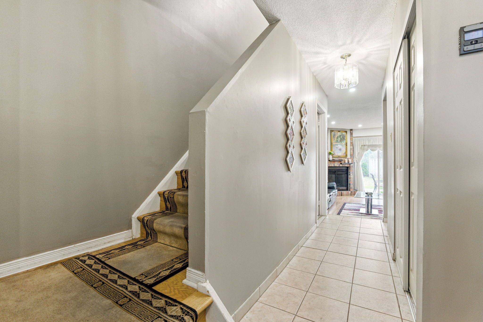 Mississauga, ON L5A 3Y8,3345 Silverado DR #30