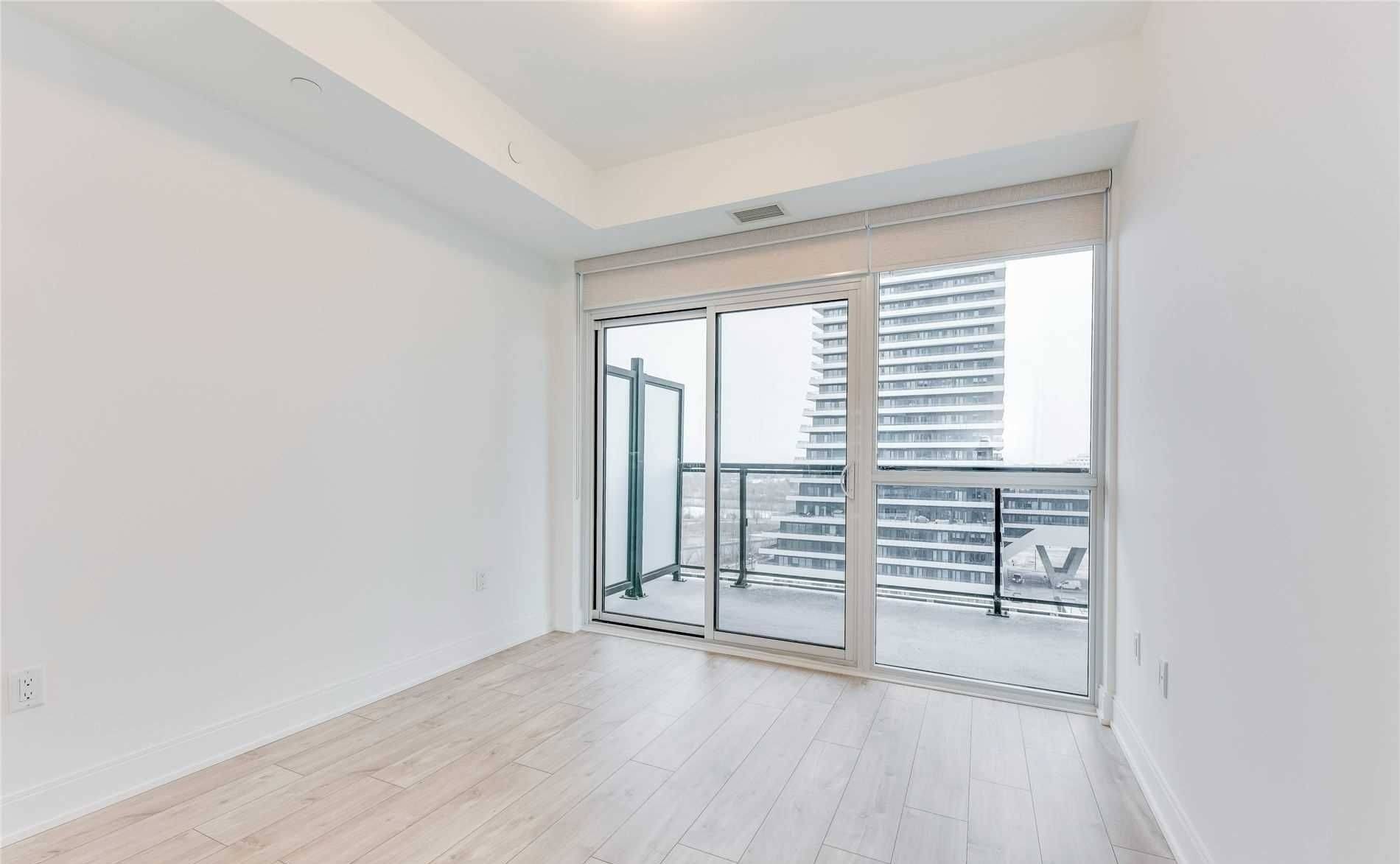 Toronto W06, ON M8V 0C4,65 Annie Craig DR #802