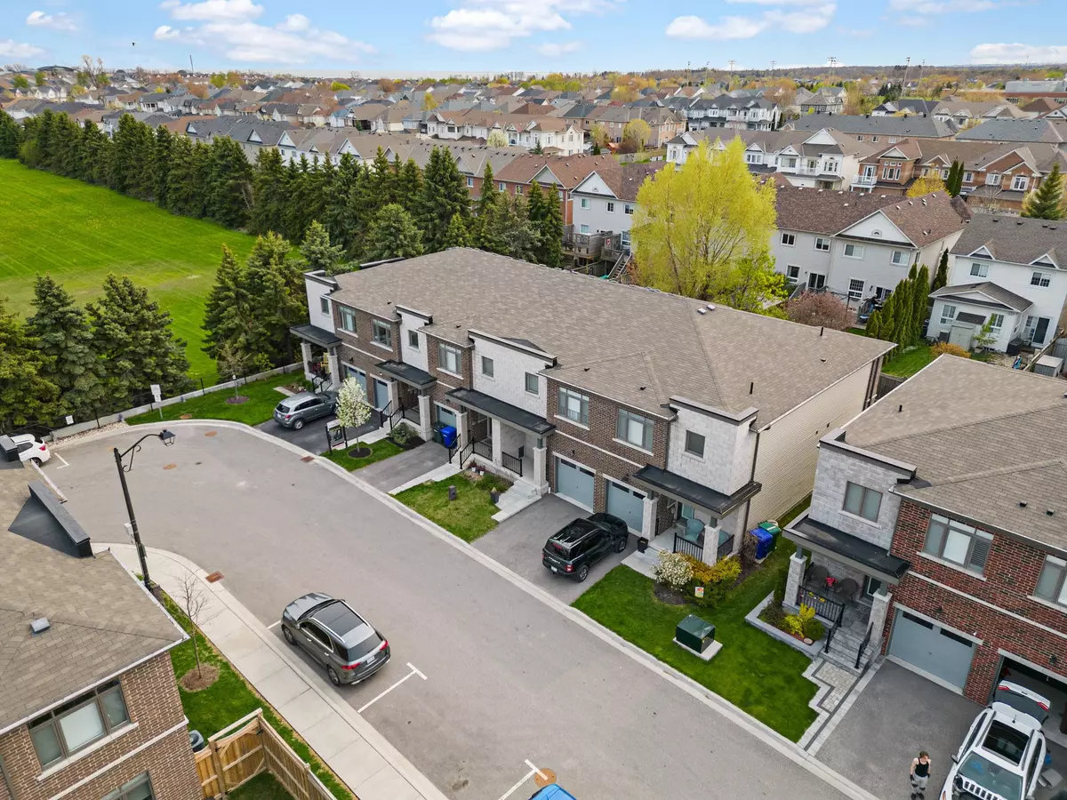 Whitby, ON L1N 0M1,38 Longshore WAY