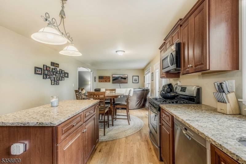 Andover Twp., NJ 07860,221 Sussex Ave