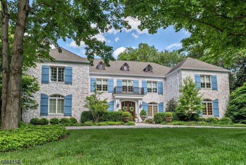 730 Charnwood Dr, Wyckoff Twp., NJ 07481