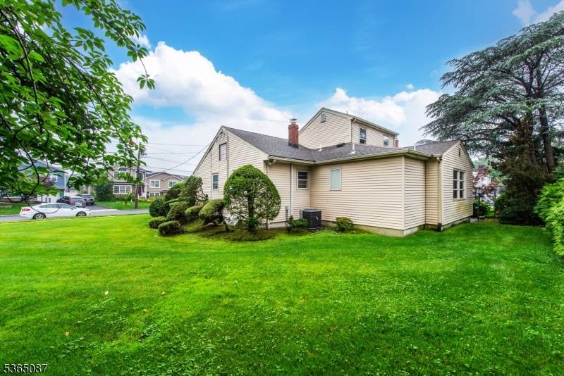 Clifton City, NJ 07013,6 Rutgers Pl