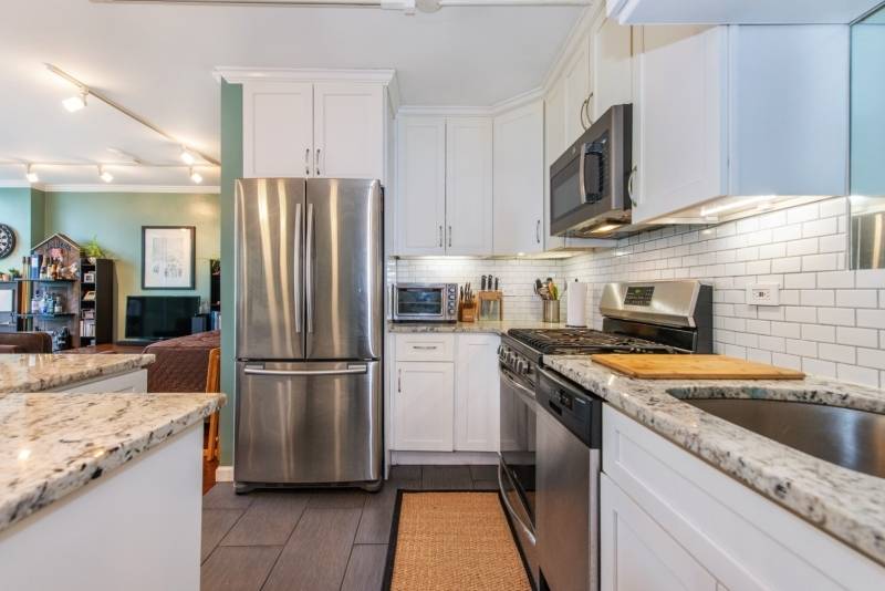 West New York Town, NJ 07093,6050 Blvd East #3E
