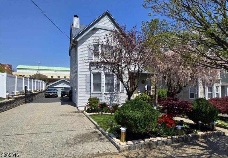 Nutley Twp., NJ 07110,22 Church St