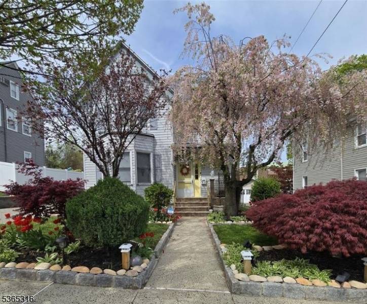 Nutley Twp., NJ 07110,22 Church St