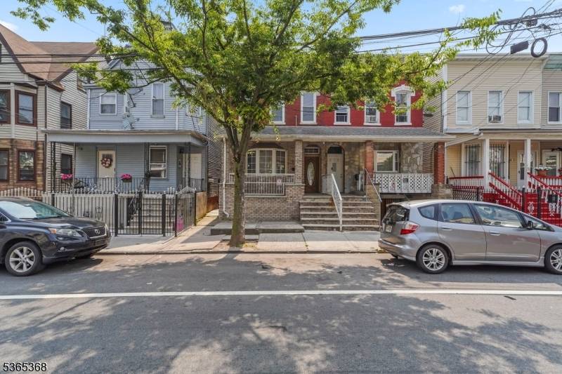 Newark City, NJ 07107,281 N 6th St