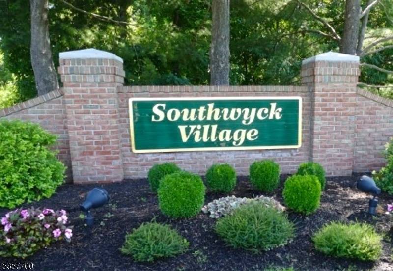 7 Tisbury Village, Scotch Plains Twp., NJ 07076