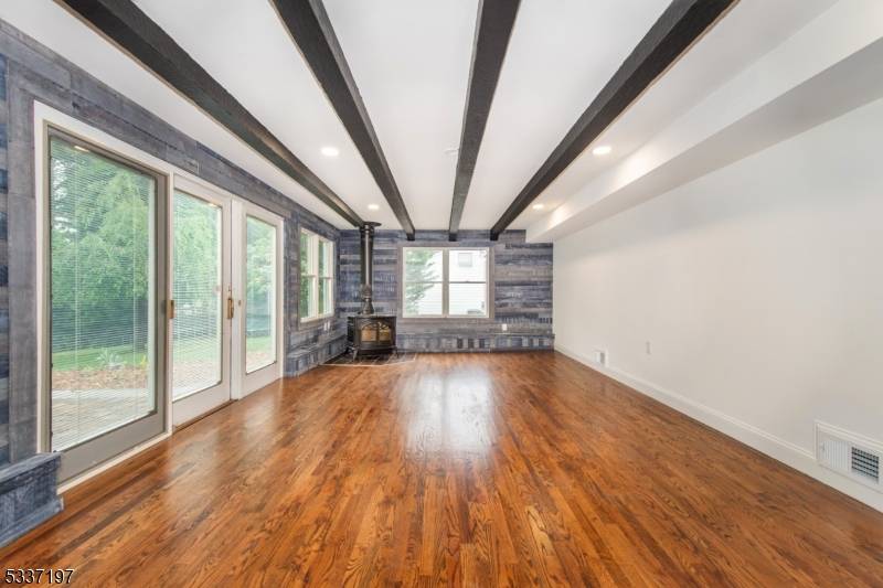 Wayne Twp., NJ 07470,44 Grover Dr