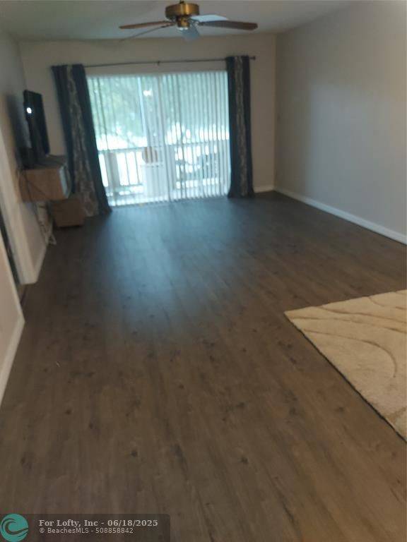 Tamarac, FL 33321,8400 Lagos De Campo Blvd  #209