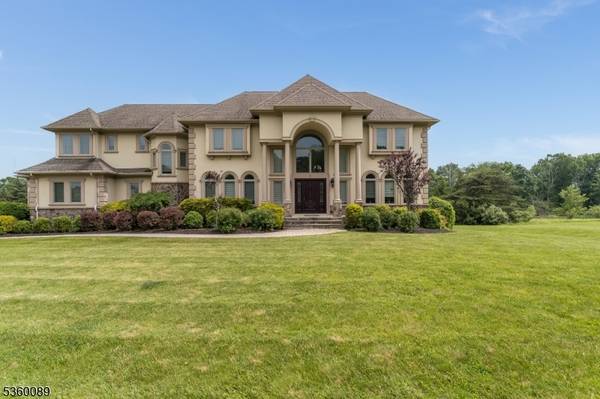 2 Kristina Way, Raritan Twp., NJ 08822
