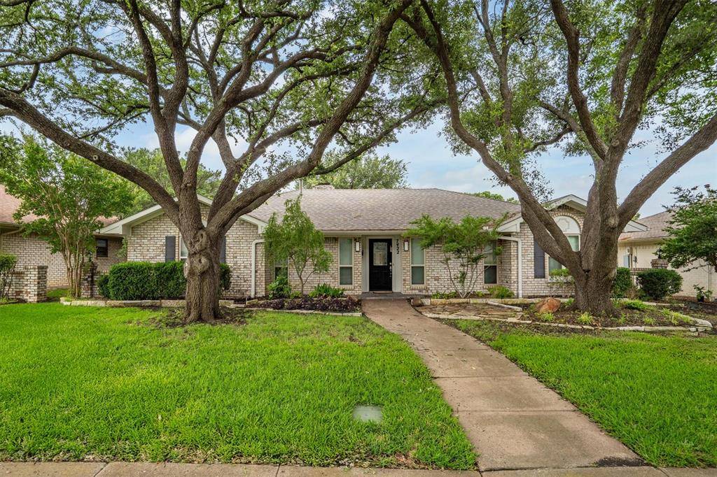 7422 Foxworth Drive, Dallas, TX 75248