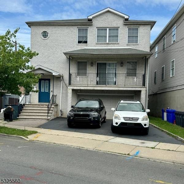 219 Msgr Kemensis Pl, Elizabeth City, NJ 07206