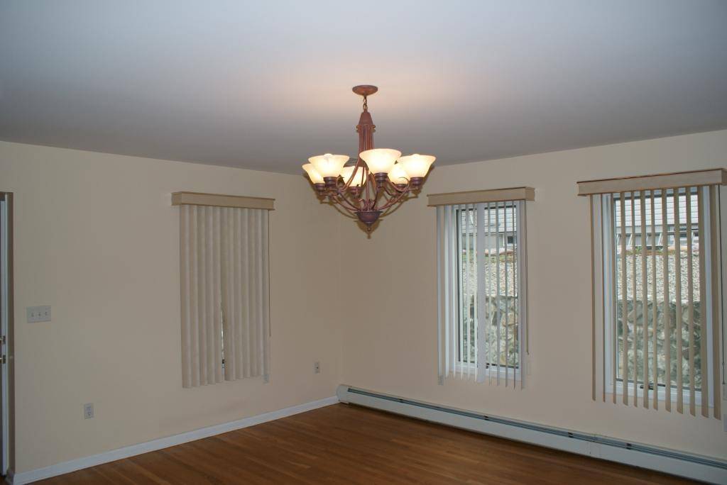 Vernon Twp., NJ 07462,4 Village Way #4