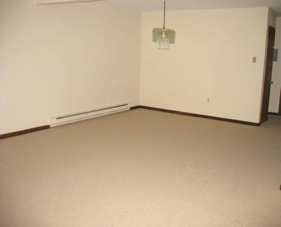 Newark City, NJ 07108,282 W Runyon Street