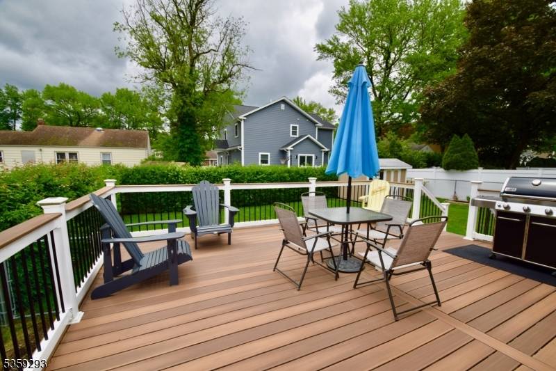 Springfield Twp., NJ 07081,99 Mapes Ave
