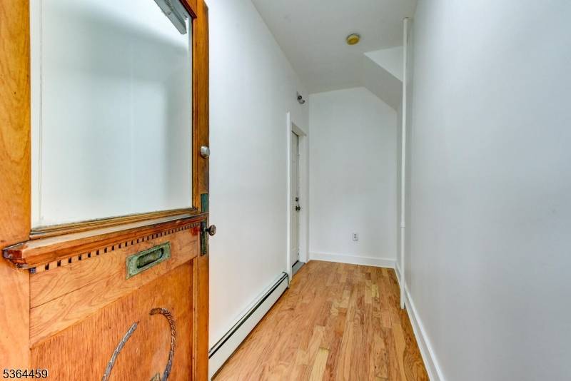 Newark City, NJ 07112,24 Eckert Ave #1