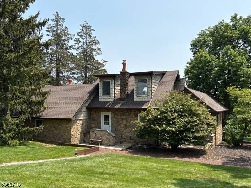 64 Bunnvale Rd, Lebanon Twp., NJ 07830