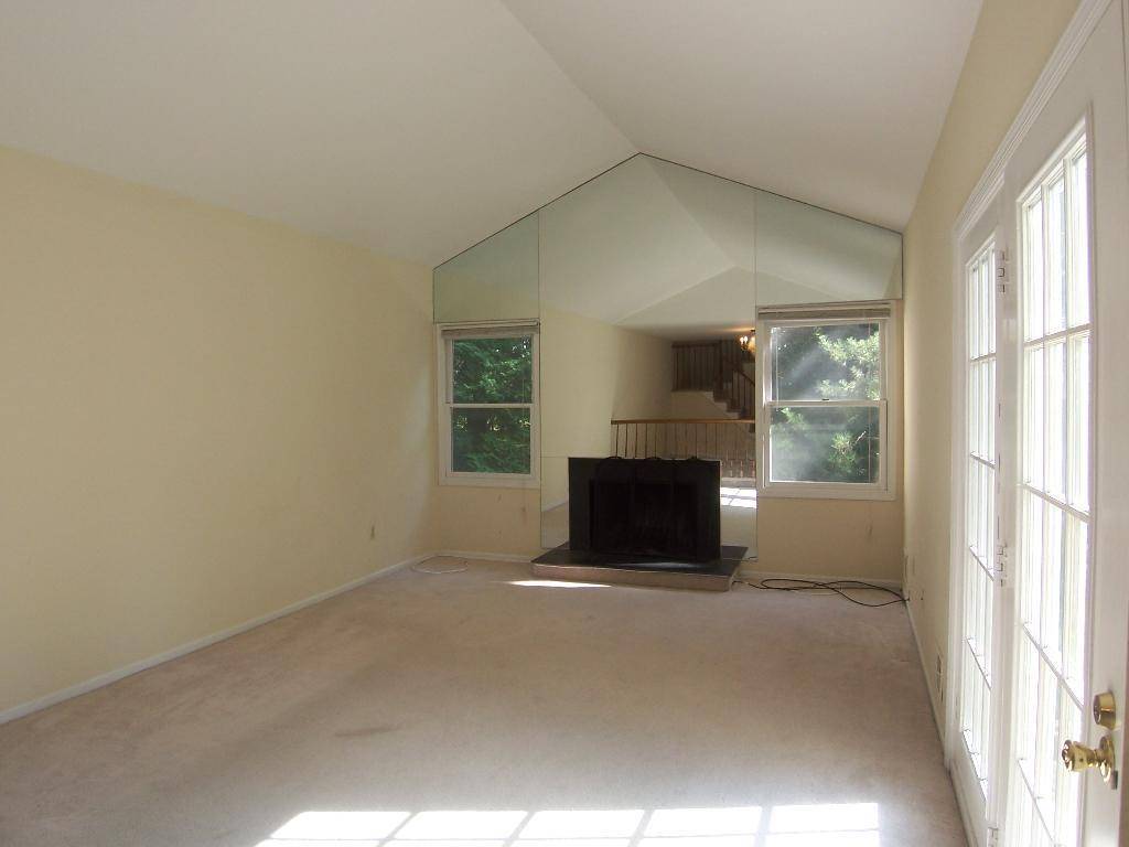Clifton City, NJ 07011,252 E 1St St