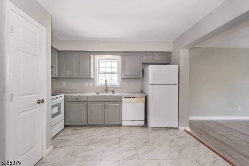Paterson City, NJ 07503,294 Paxton St