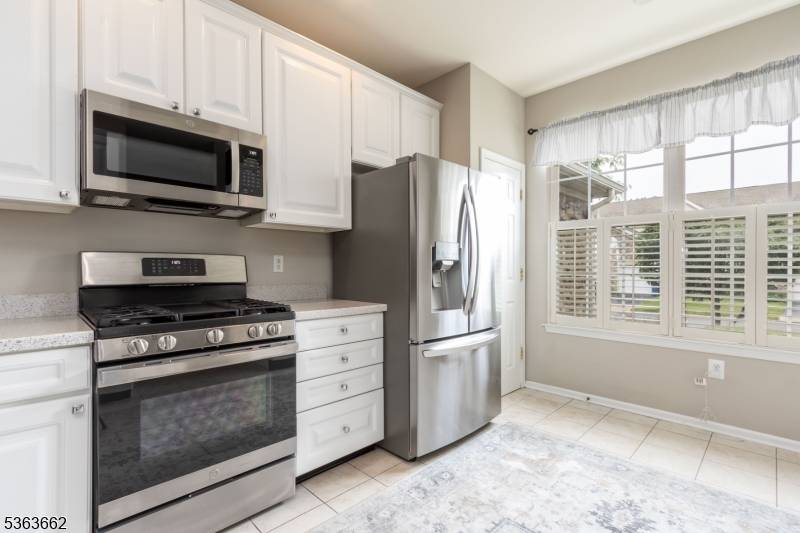 Readington Twp., NJ 08889,15 Fernwood Ct