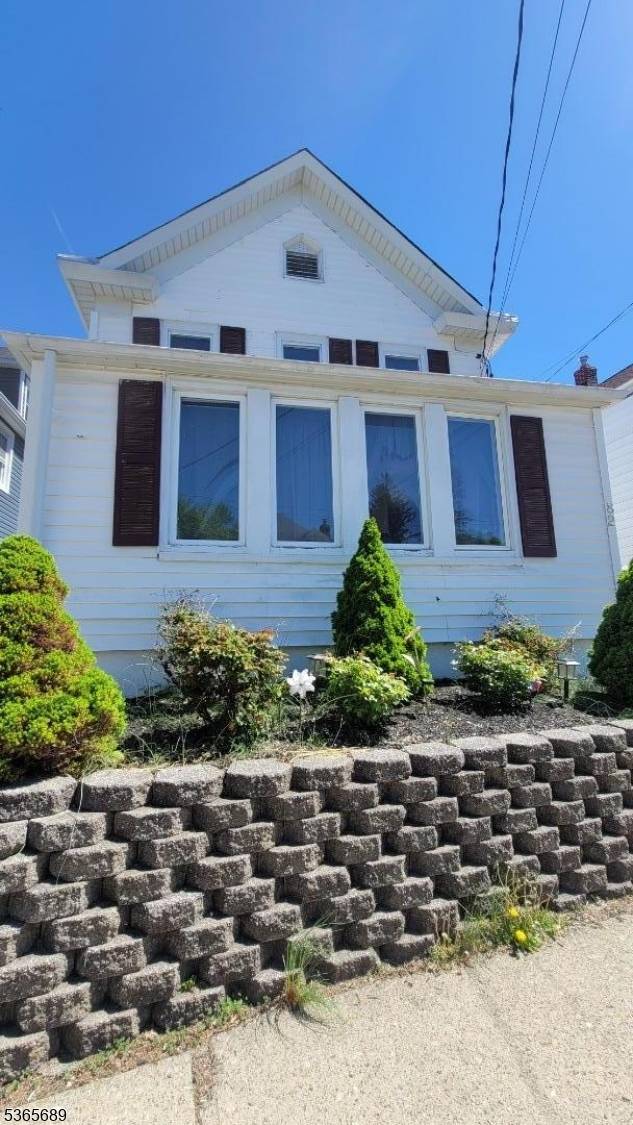 82 S Main St, Wharton Boro, NJ 07885