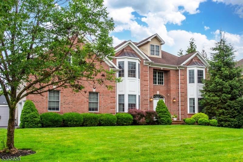 11 Nalesnik Dr, Fairfield Twp., NJ 07004