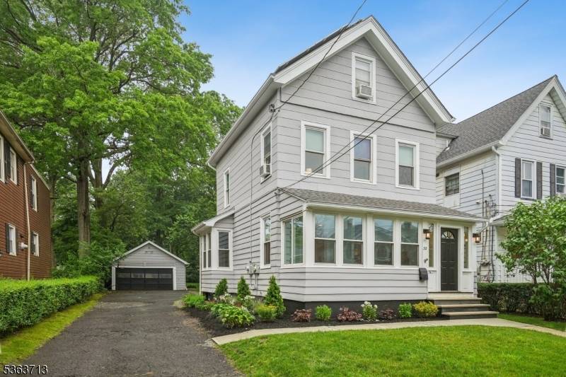 Bloomfield Twp., NJ 07003,32 Clinton St
