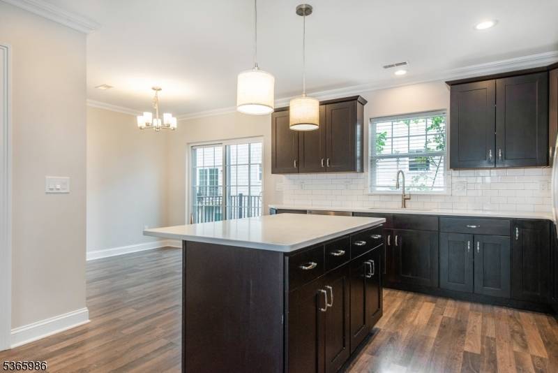 Madison Boro, NJ 07940,6 Elm St #6