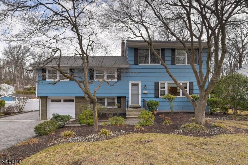 174 Grove Ave, Metuchen Boro, NJ 08840