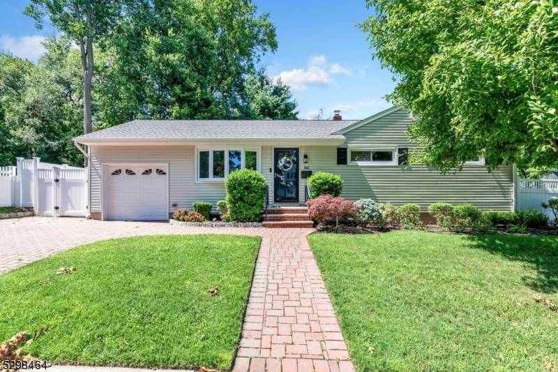 Washington Twp., NJ 07676,862 Manhattan Ave