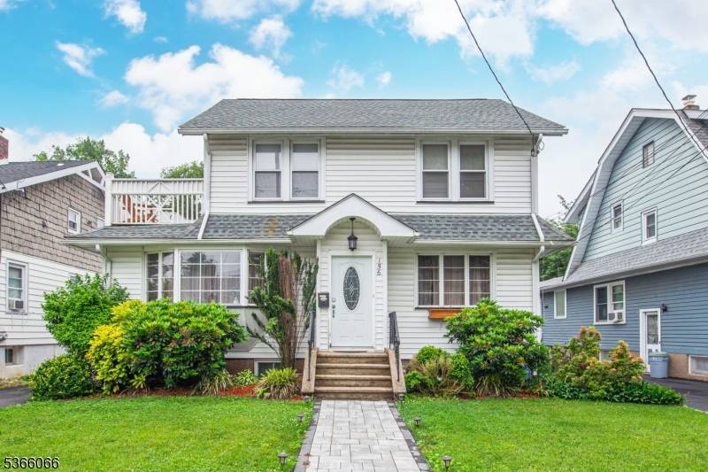 156 Cedar Ave, Hawthorne Boro, NJ 07506