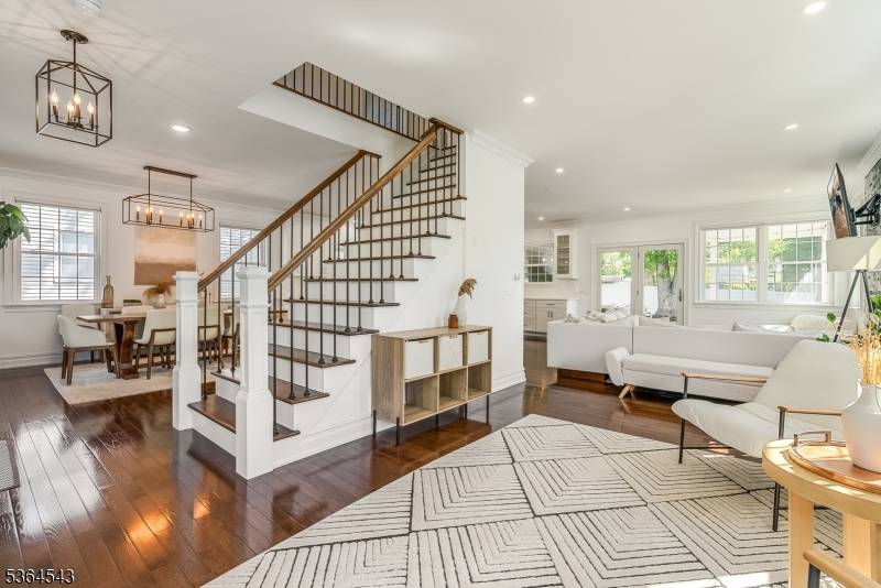 Cranford Twp., NJ 07016,14 Cayuga Rd