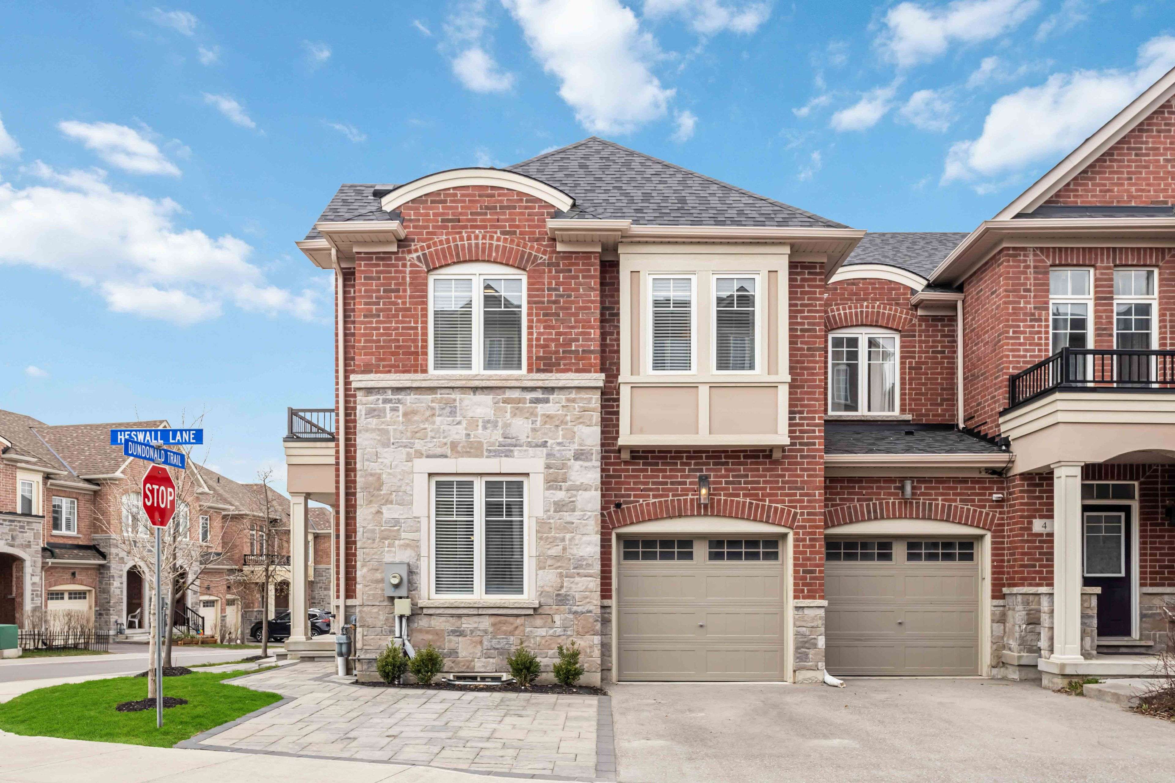 Newmarket, ON L3Y 0E1,81 Dundonald TRL