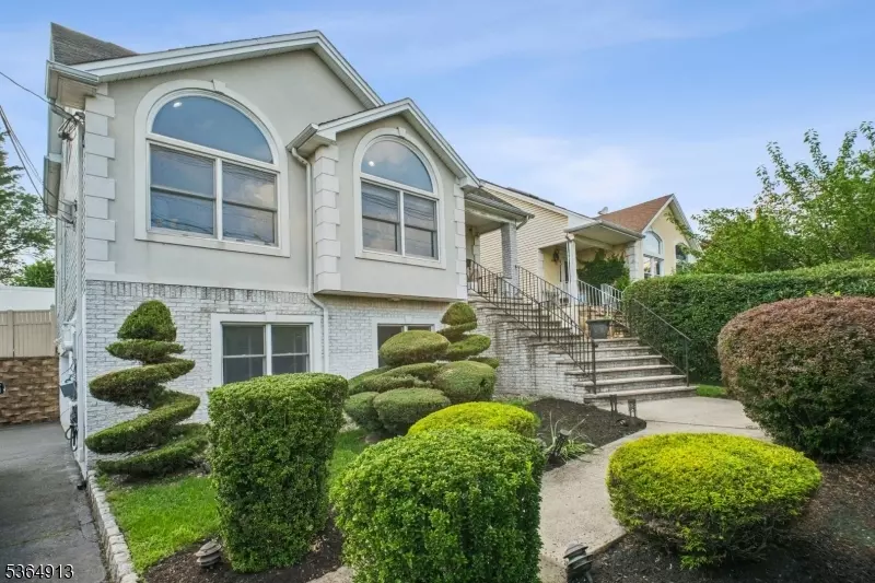 Rutherford Boro, NJ 07070,286 Meadow Road  (Rt17 serv)