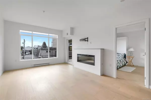 Sidney, BC V8L 2Z8,9775 Fourth St #302