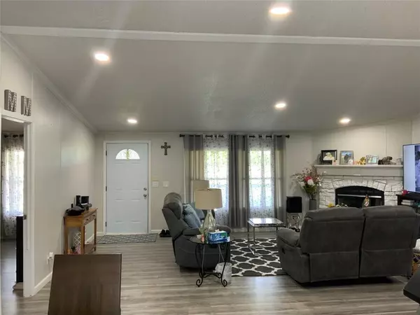 Quinlan, TX 75474,8944 Whiskers Road