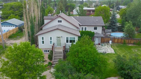 4th Street E /76 Ross Avenue, Lashburn, SK S0M 1H0