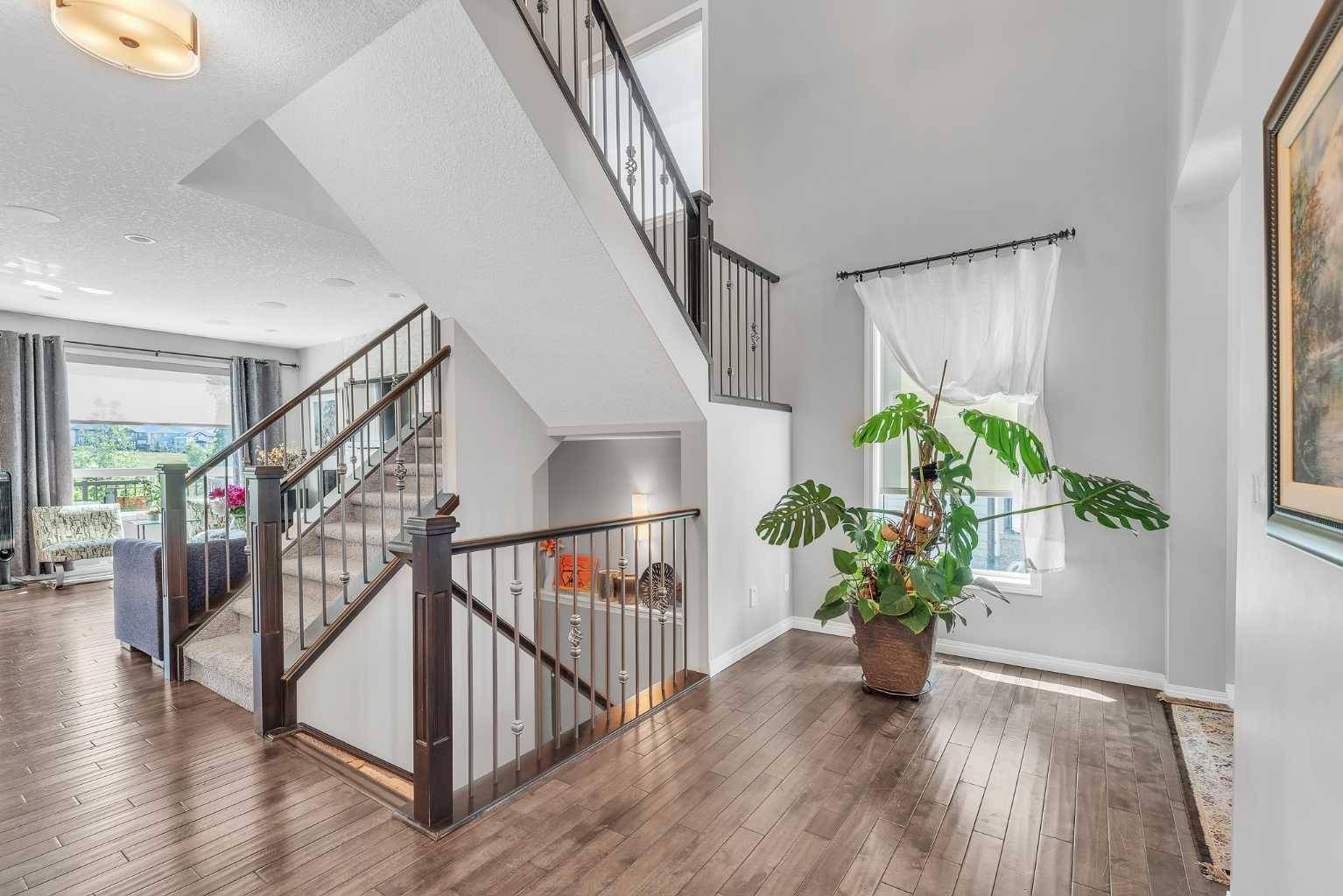 Calgary, AB T3K 0Z2,208 Panton RD Northwest