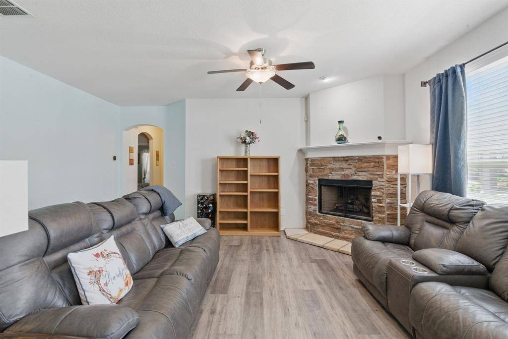 Fort Worth, TX 76179,10957 Colonial Heights Lane