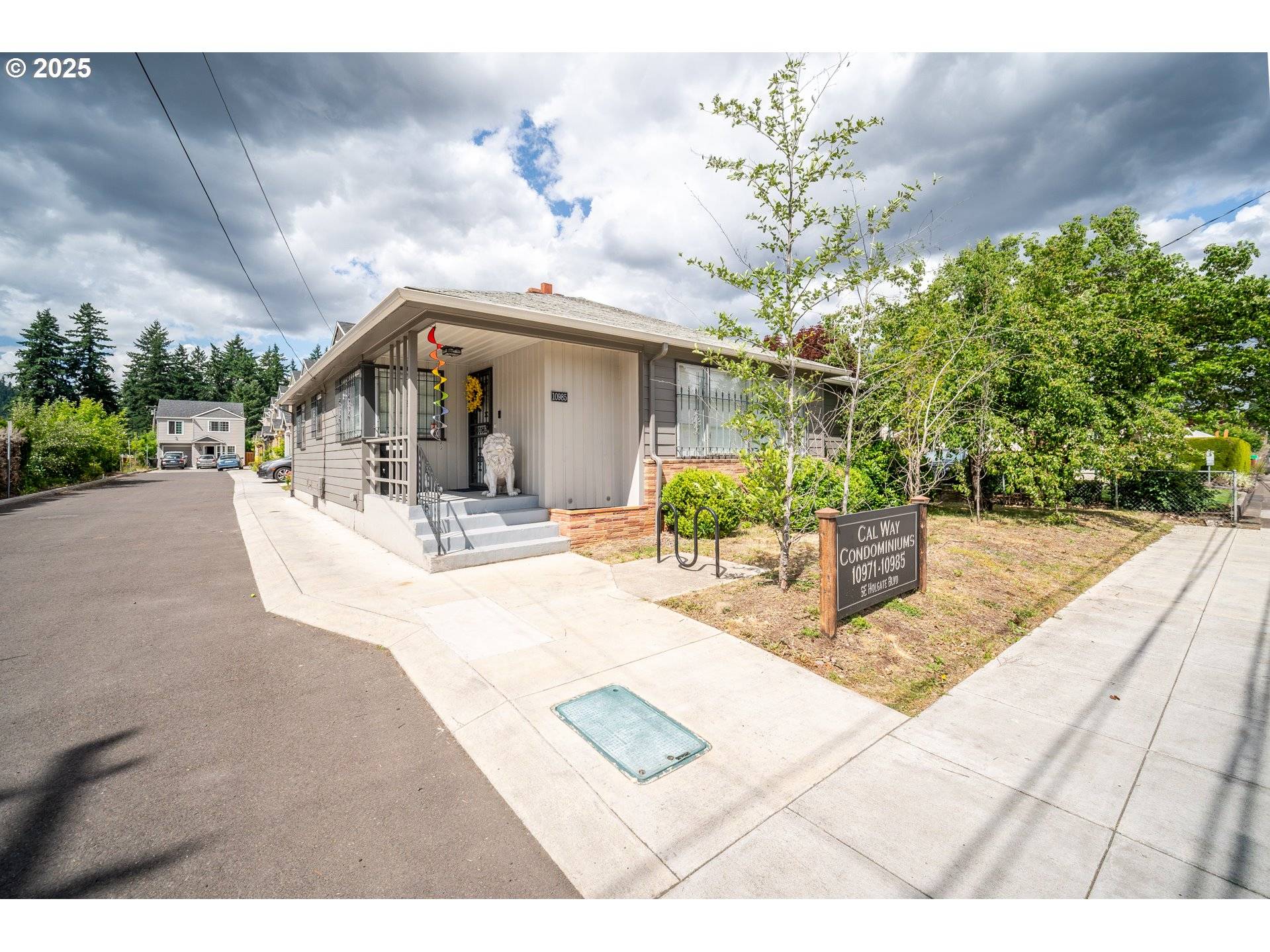 Portland, OR 97266,10985 SE HOLGATE BLVD