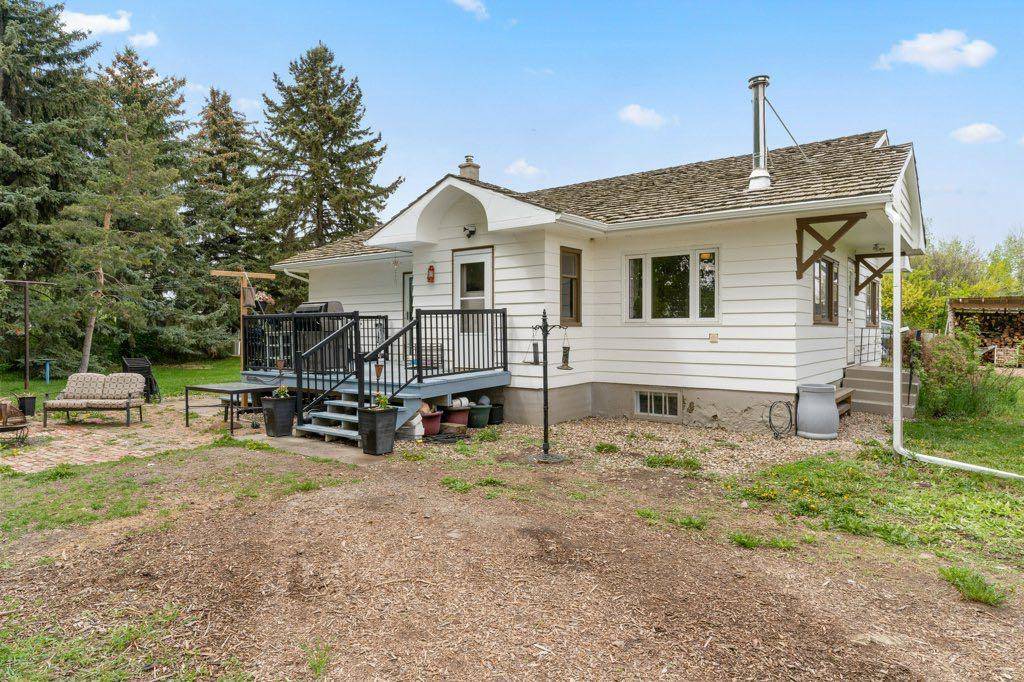 220048 RR 212, Rural Wheatland County, AB T0J 0S0
