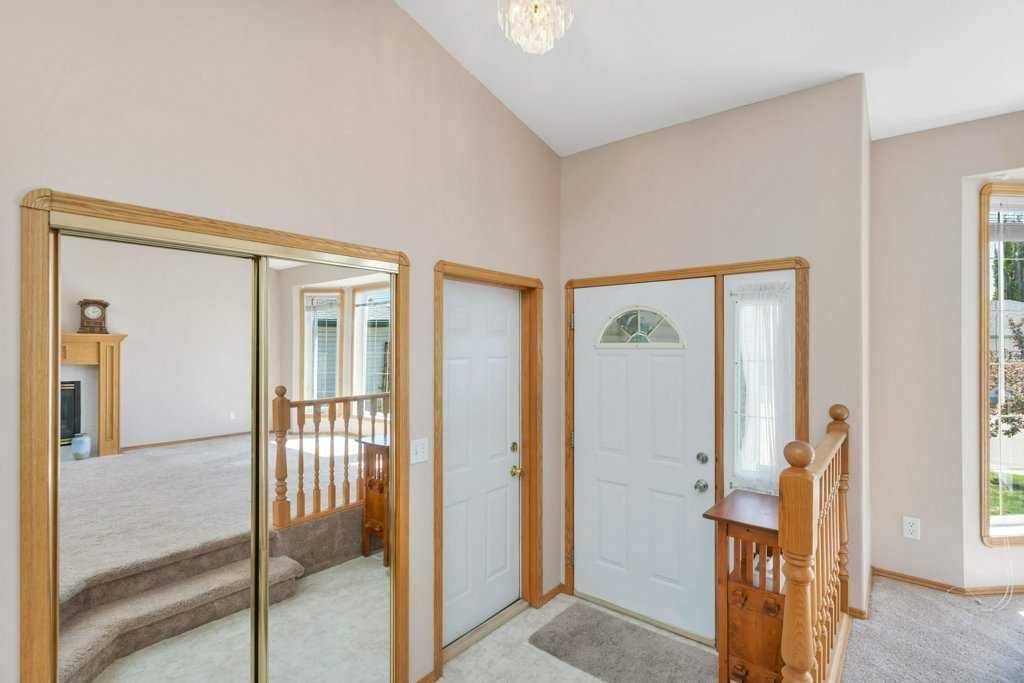 Red Deer, AB T4R 2R6,125 Lamont Close