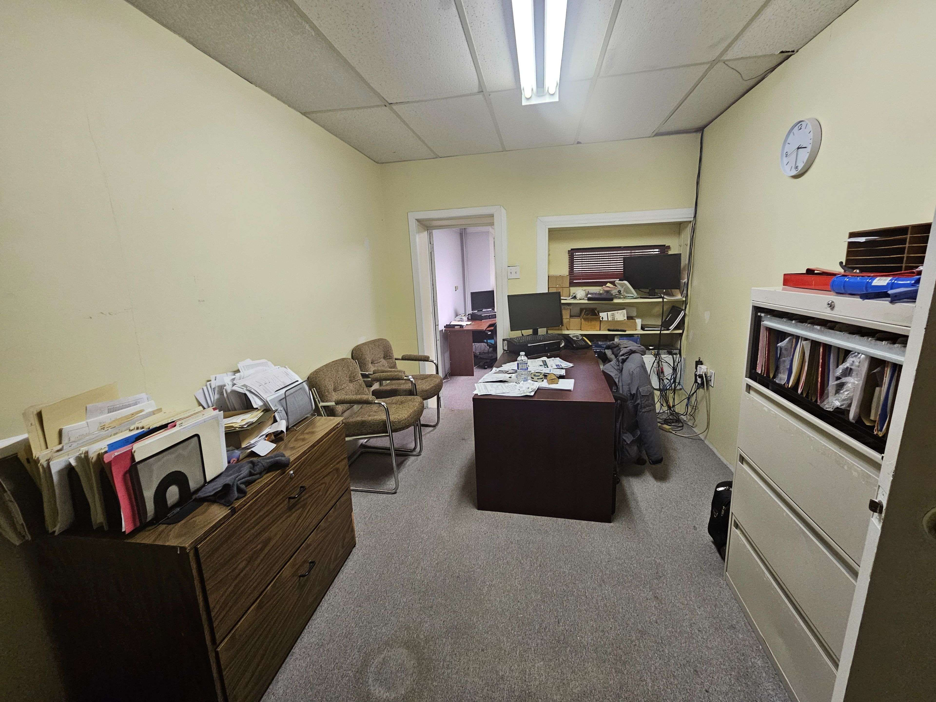 Toronto E08, ON M1M 1N3,2869 Kingston RD
