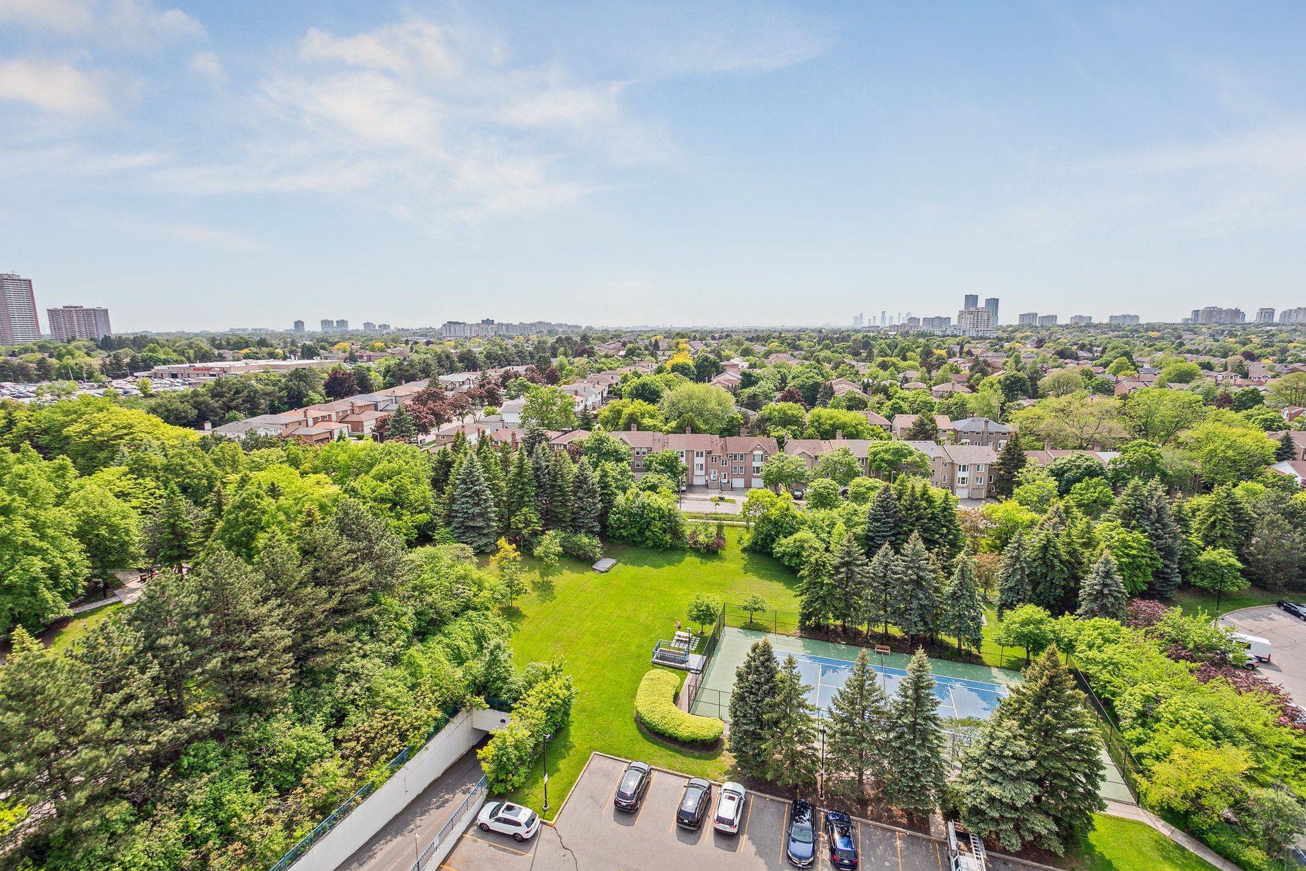 7300 Yonge ST #1611, Vaughan, ON L4J 7Y5