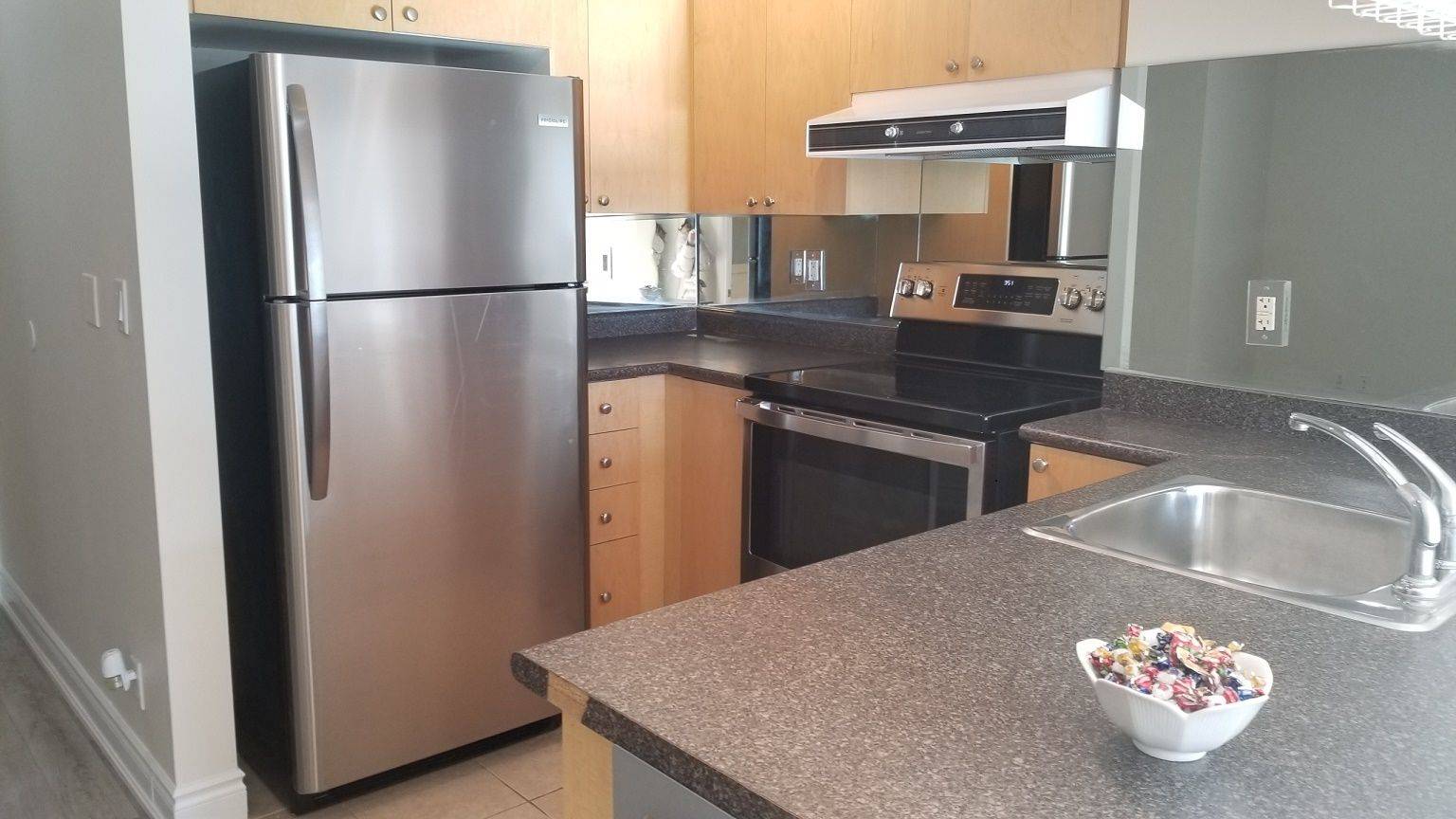 Mississauga, ON L5B 4M1,1 Elm DR W #2106