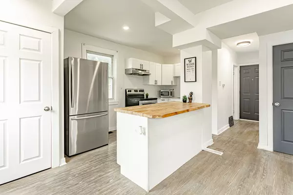 St. Thomas, ON N5R 1N2,19 Cypress ST